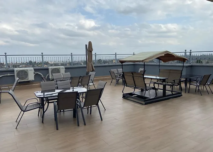 Neema Executive Suites Ngong Rd With Balcony